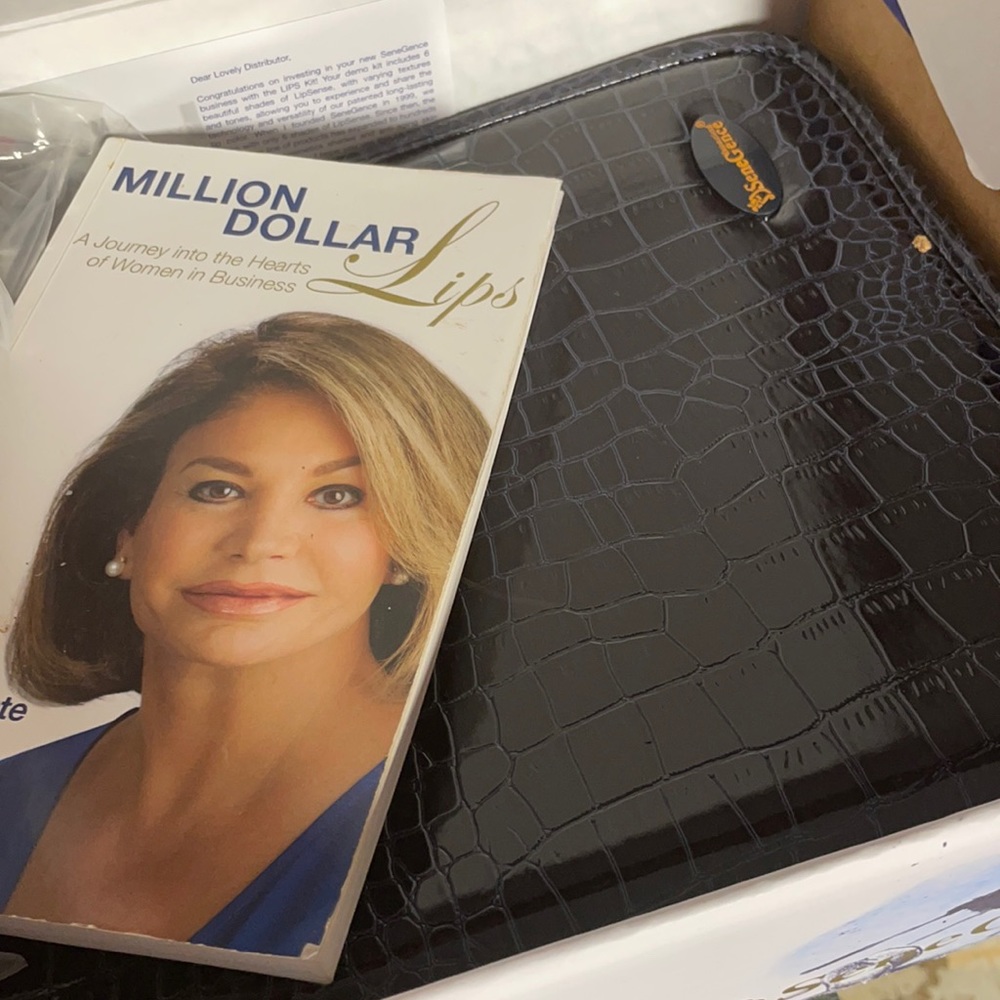 SeneGence New Distributor Kit + Million $ Book 📖